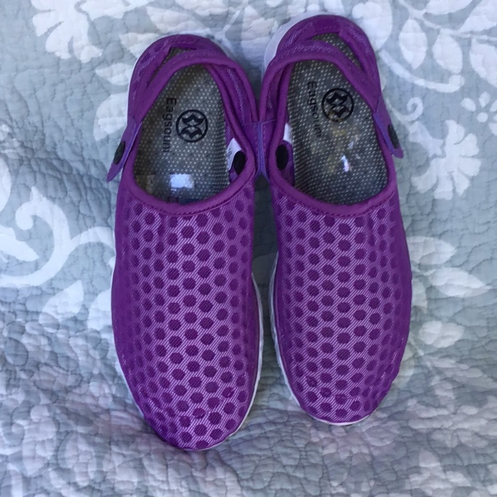 Eagsouni Purple Lightweight Water Shoes Sz 39 NEW